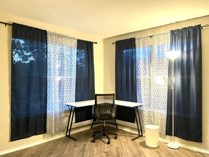 Vivian's room