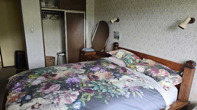 Dave's room