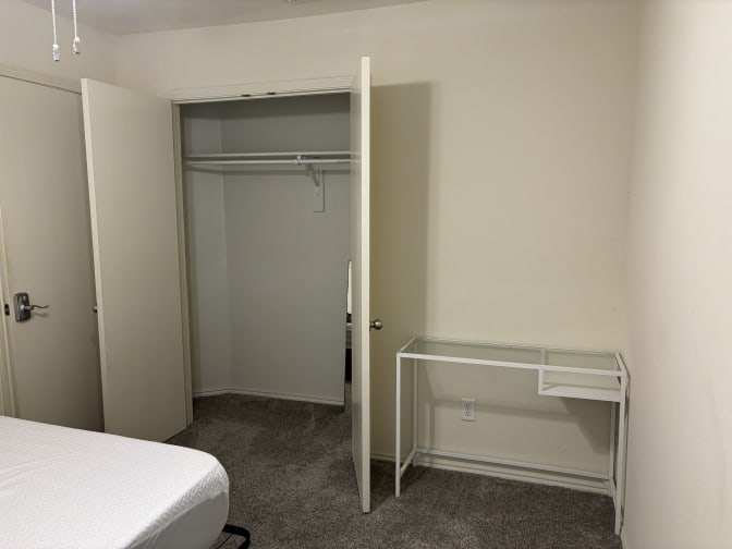 Hai's room