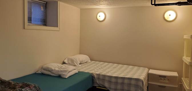 Hin's room