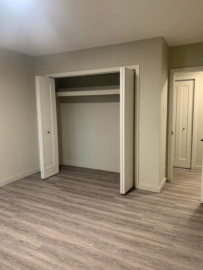 Jon's room