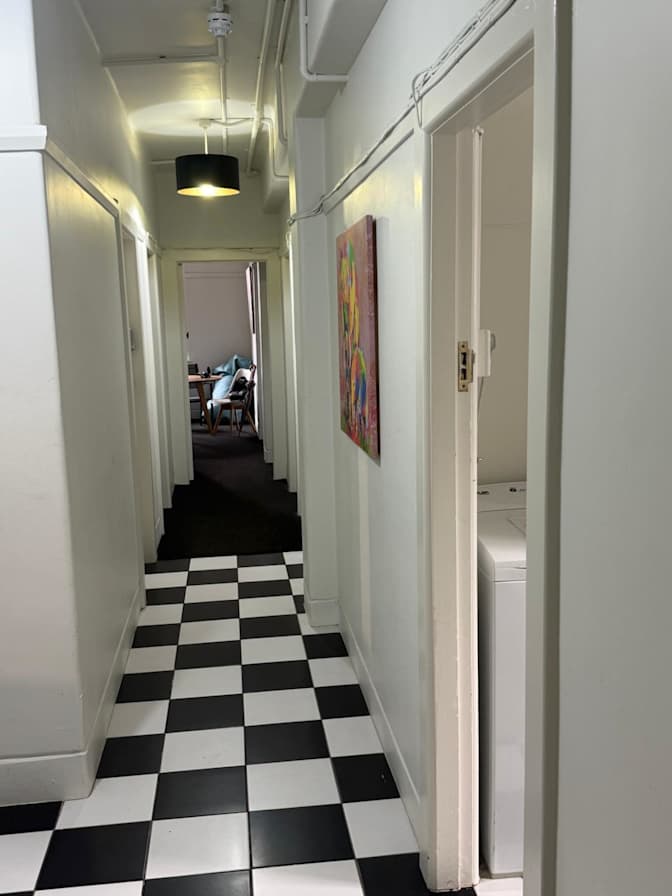Heu Leung's room