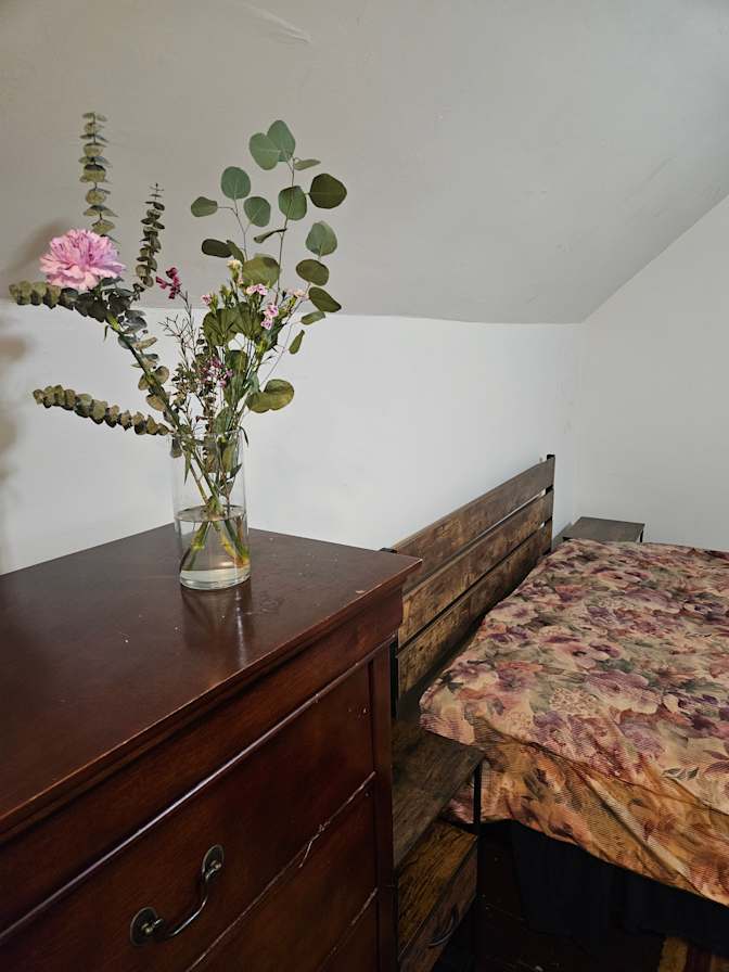 David L Wold's room