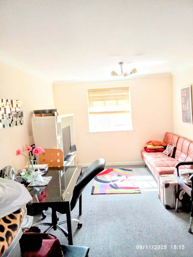 UMALI OKO's room