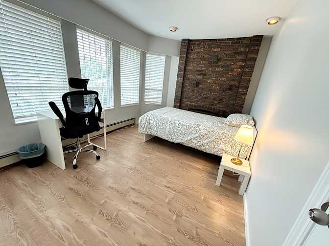 Shirin's room