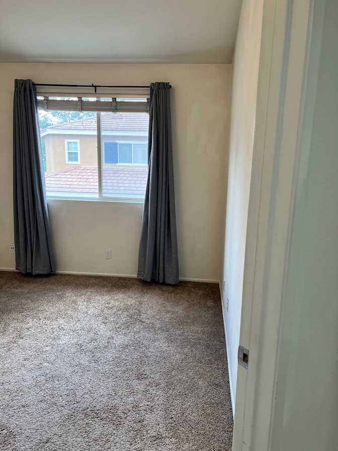 Carlos's room
