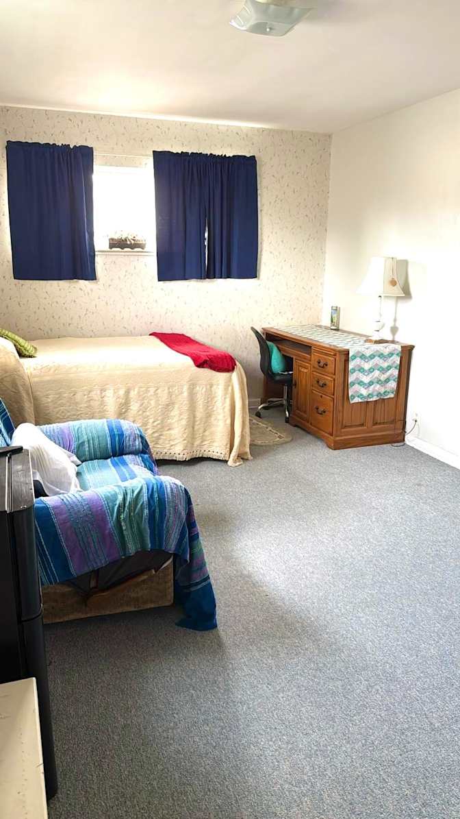 Vivian's room