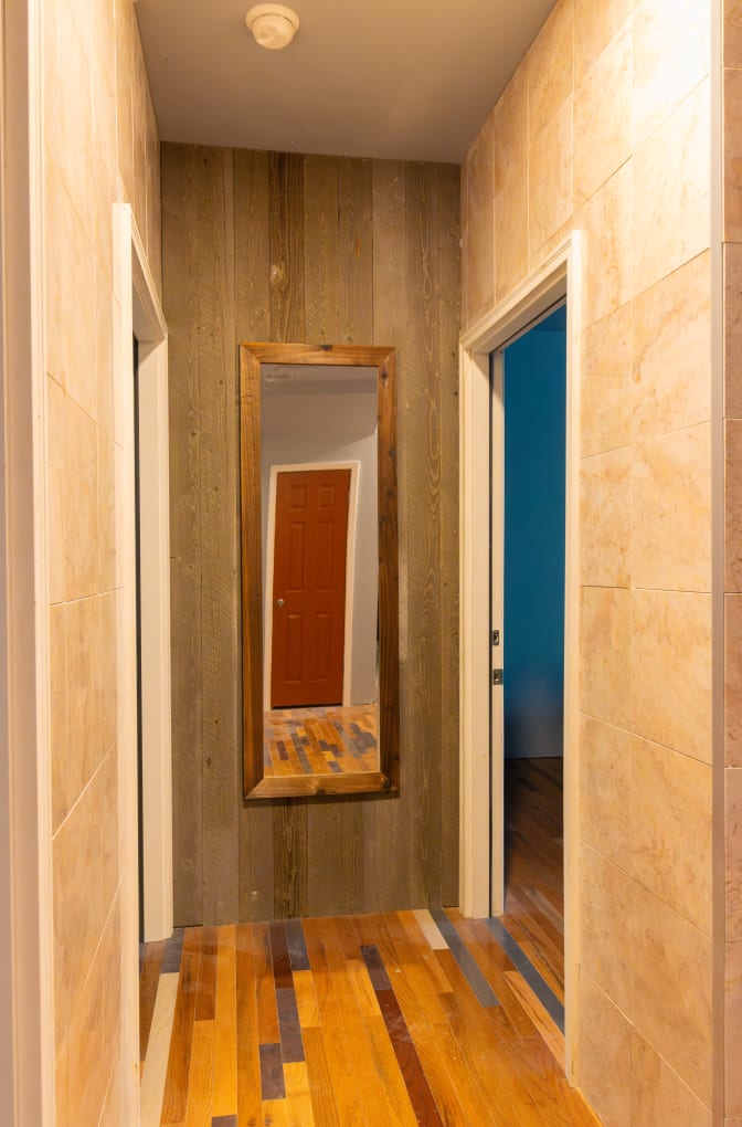 Yates Properties's room
