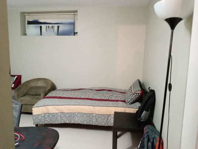 Eddy's room