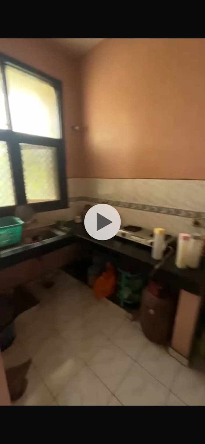 Ayush Mishra's room