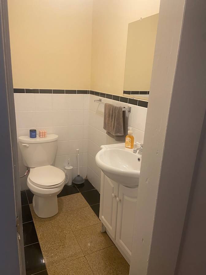 Olivia Hall's room