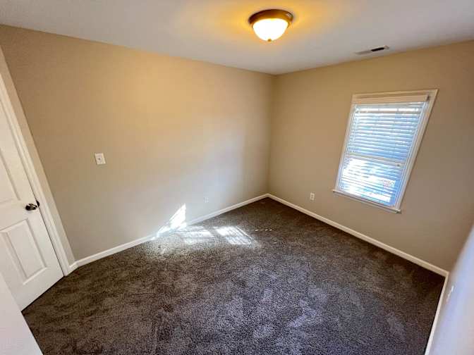 Alcove Rooms's room