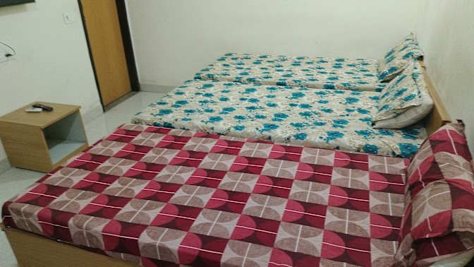 Omkrish's room