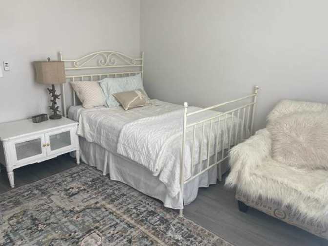 Annie's room