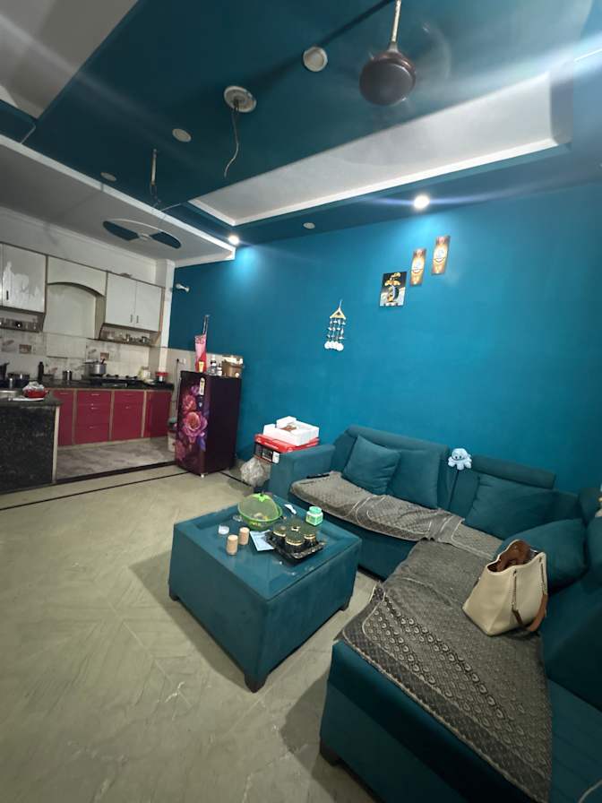 Leeza's room