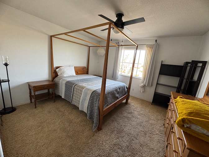 Allix's room