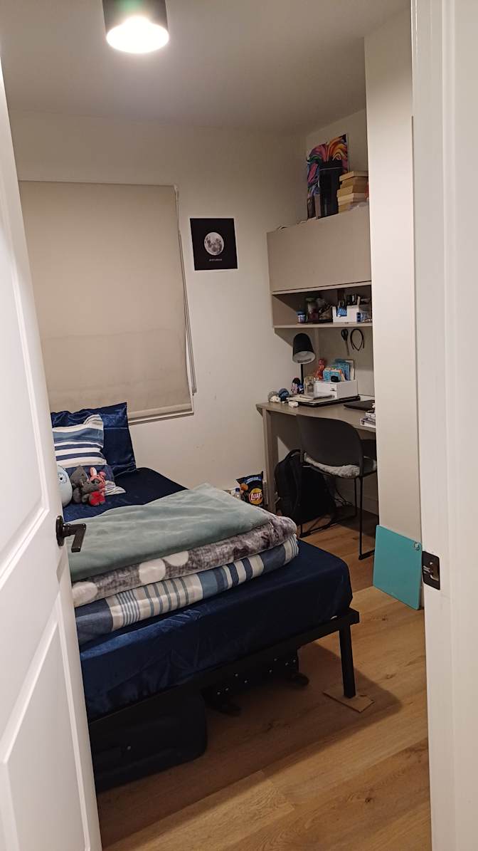 Sheshnabye Ladsawut's room