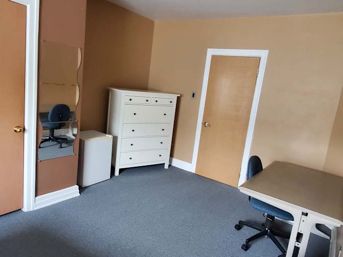 Alain's room