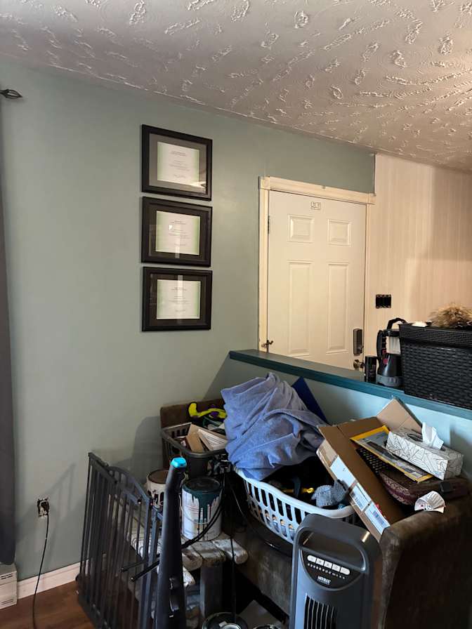 Kelly Levesque's room