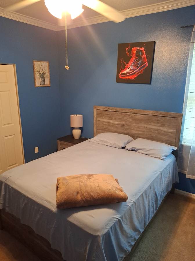 Latoya's room