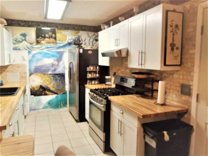 Fernando Saravia's room