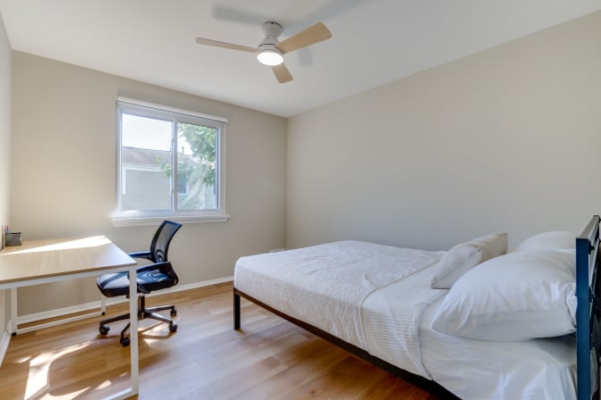 Dylan L.'s room