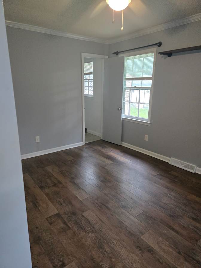 Alcove Rooms's room