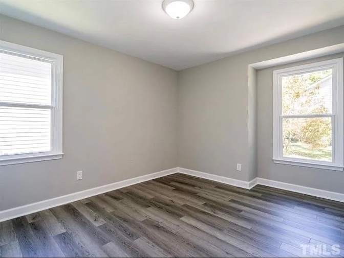 Alcove Rooms's room