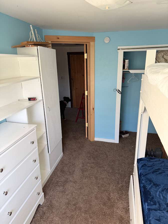 Keith E Strasser's room