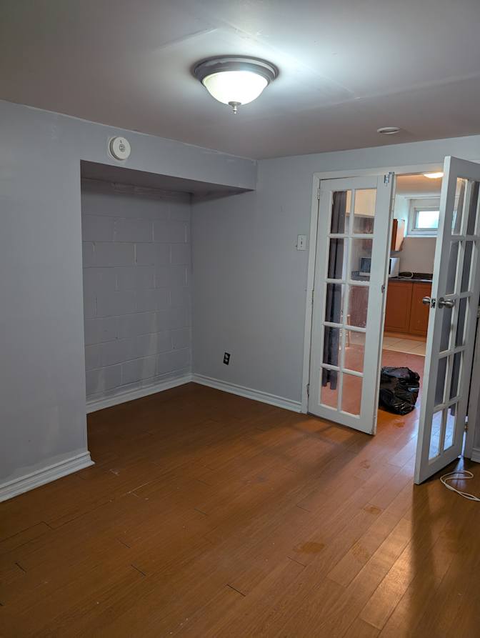 Aamir's room