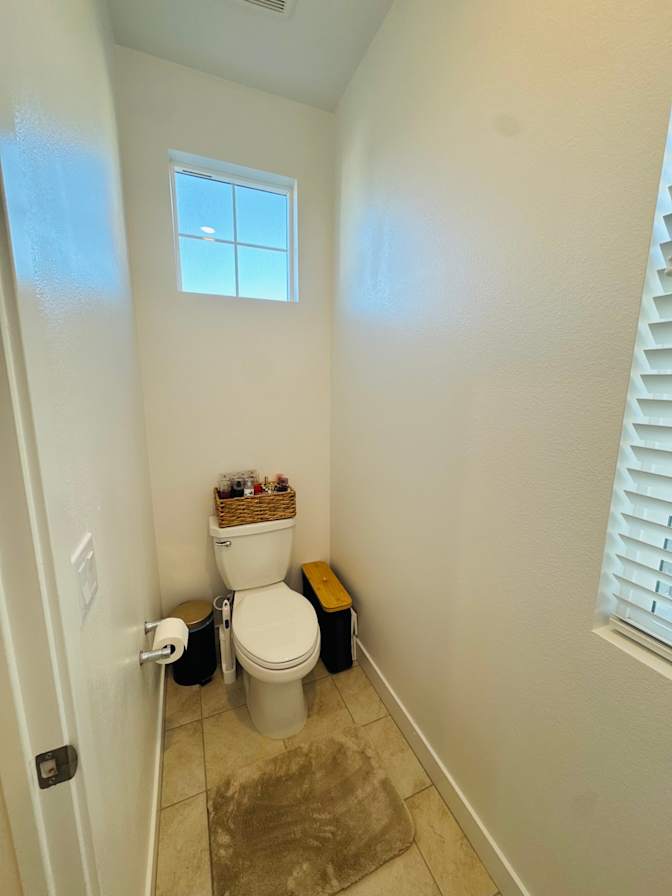 Alexis's room