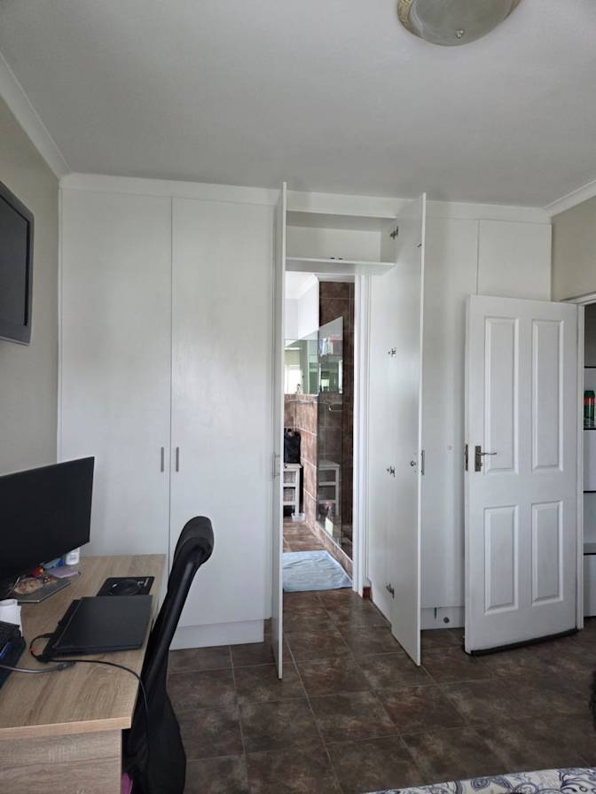 Lise's room