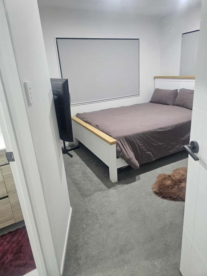 Shevelin DEVI's room