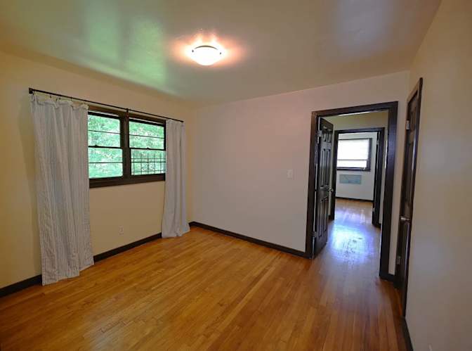 Alcove Rooms's room