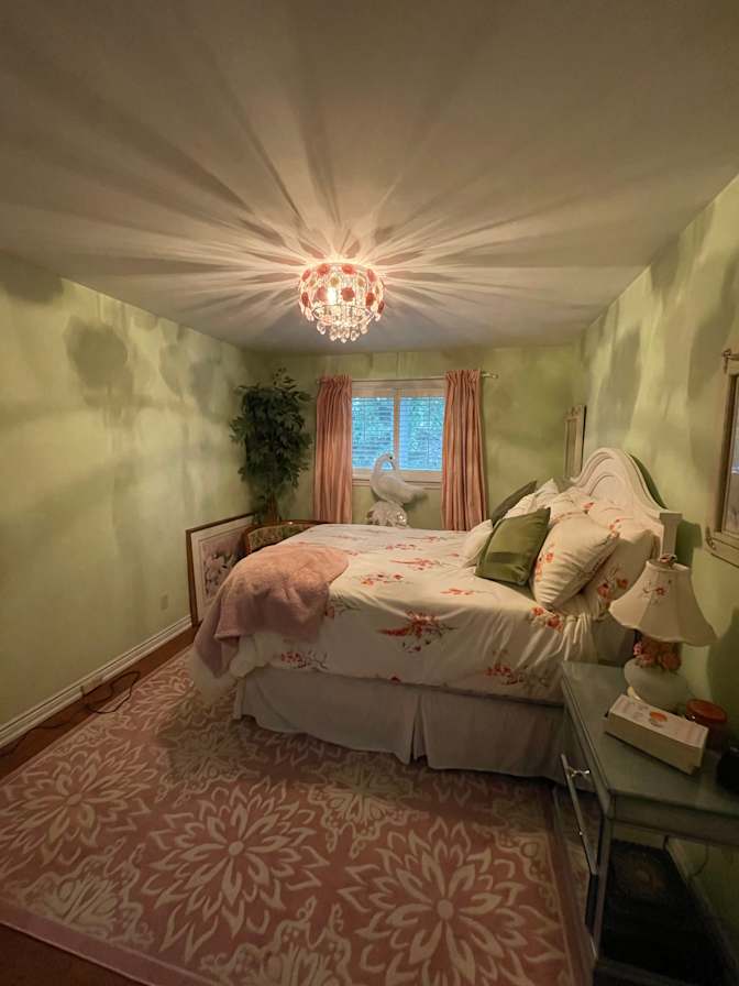 Jennifer's room