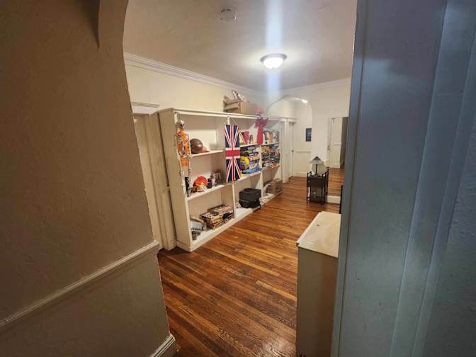Greg's room