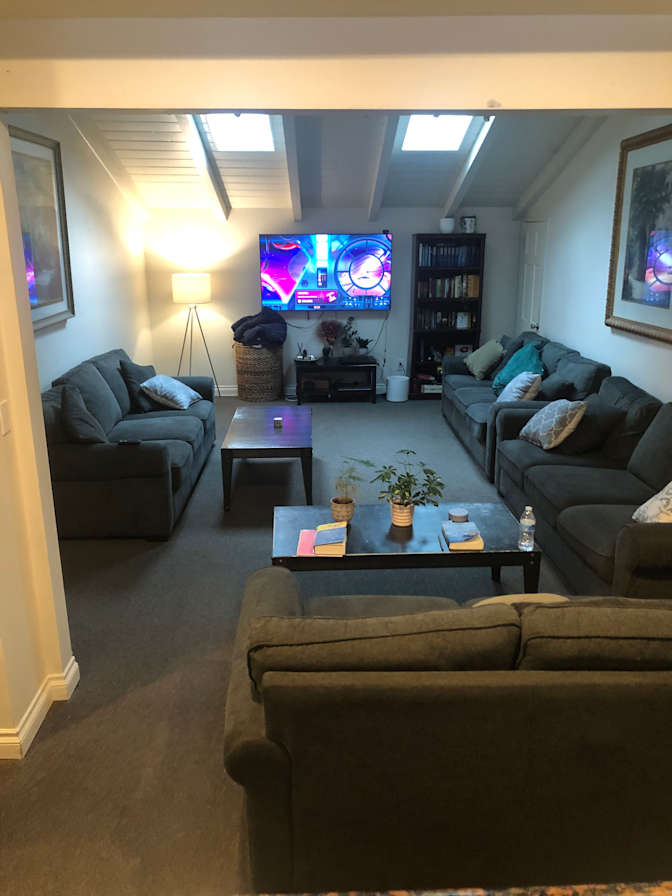 Lynne Schatz's room