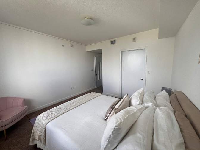 Lauren Suarez's room