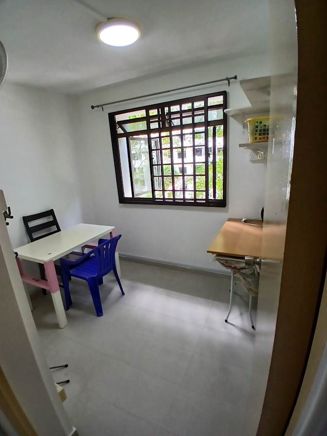Cheng's room