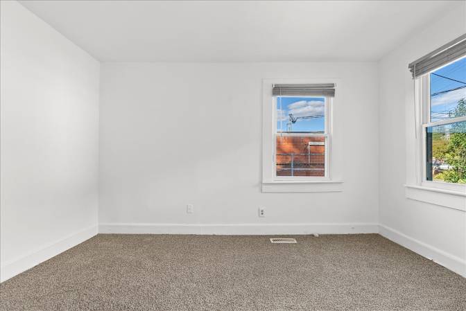 Alcove Rooms's room