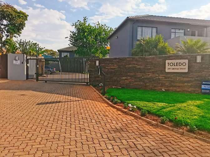 Thobile's room