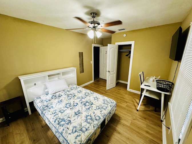 PadSplit's room