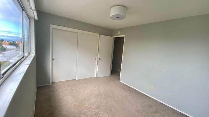 Eve's room