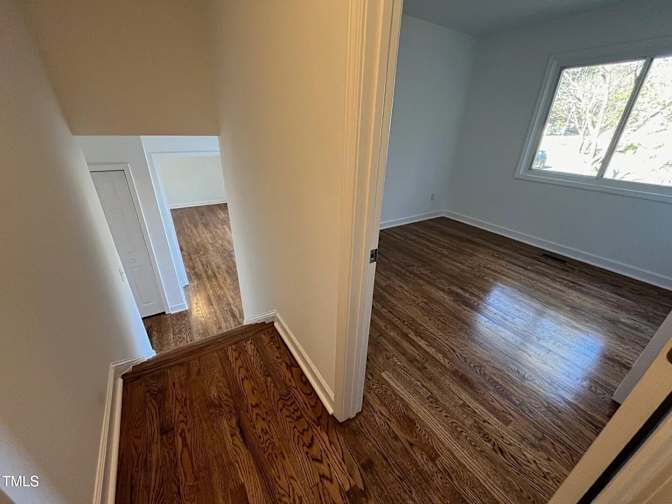 Alcove Rooms's room