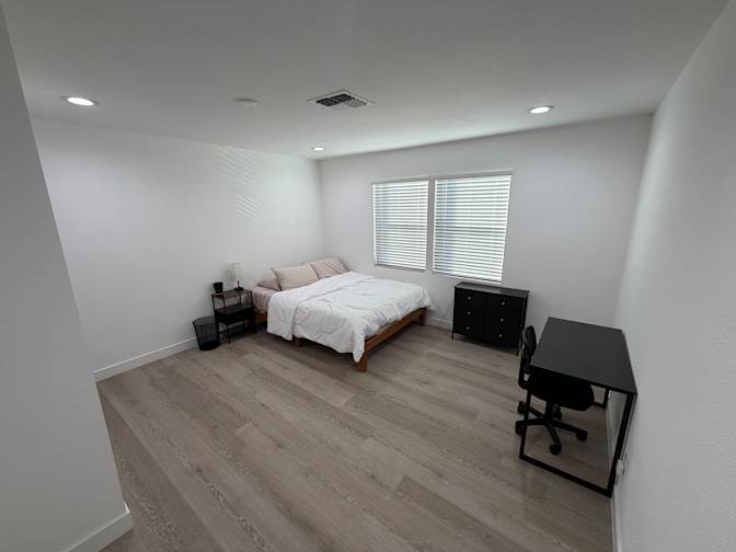 Ulysses Laman's room