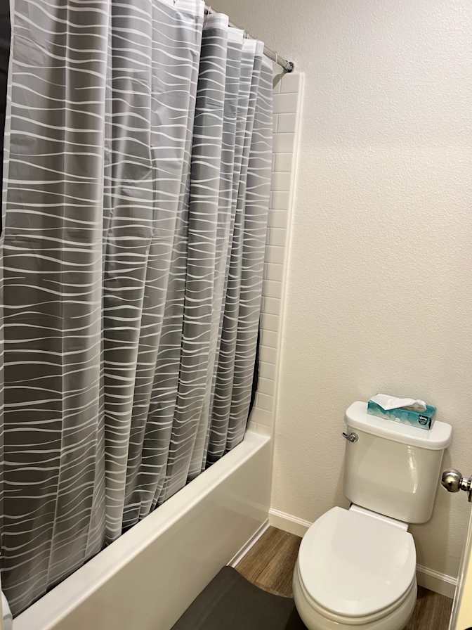 Jin's room