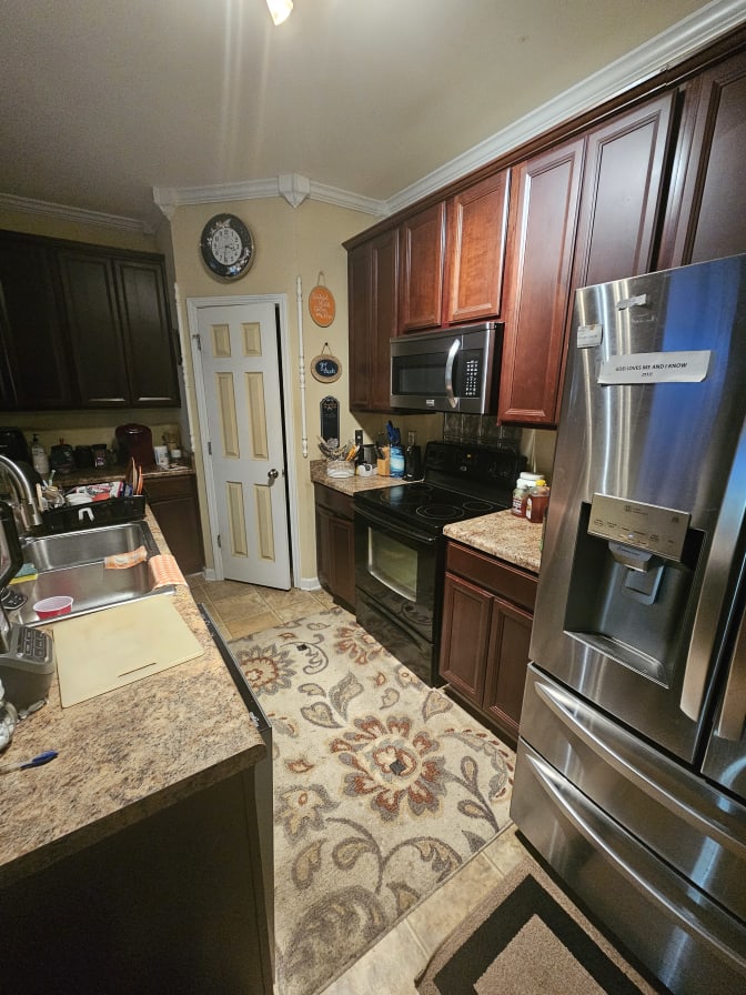 CL&C Property Management and Consulting's room