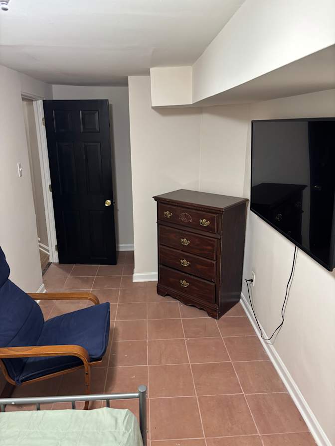 Jose's room