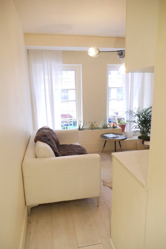 Luxurious Management Solutions's room