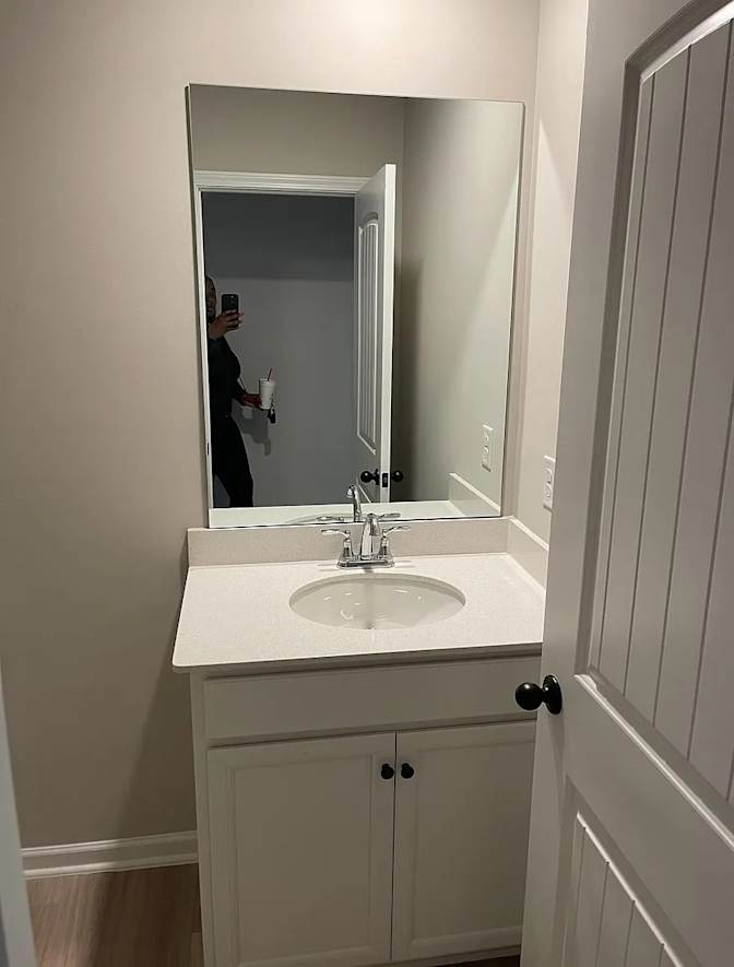 Alcove Rooms's room